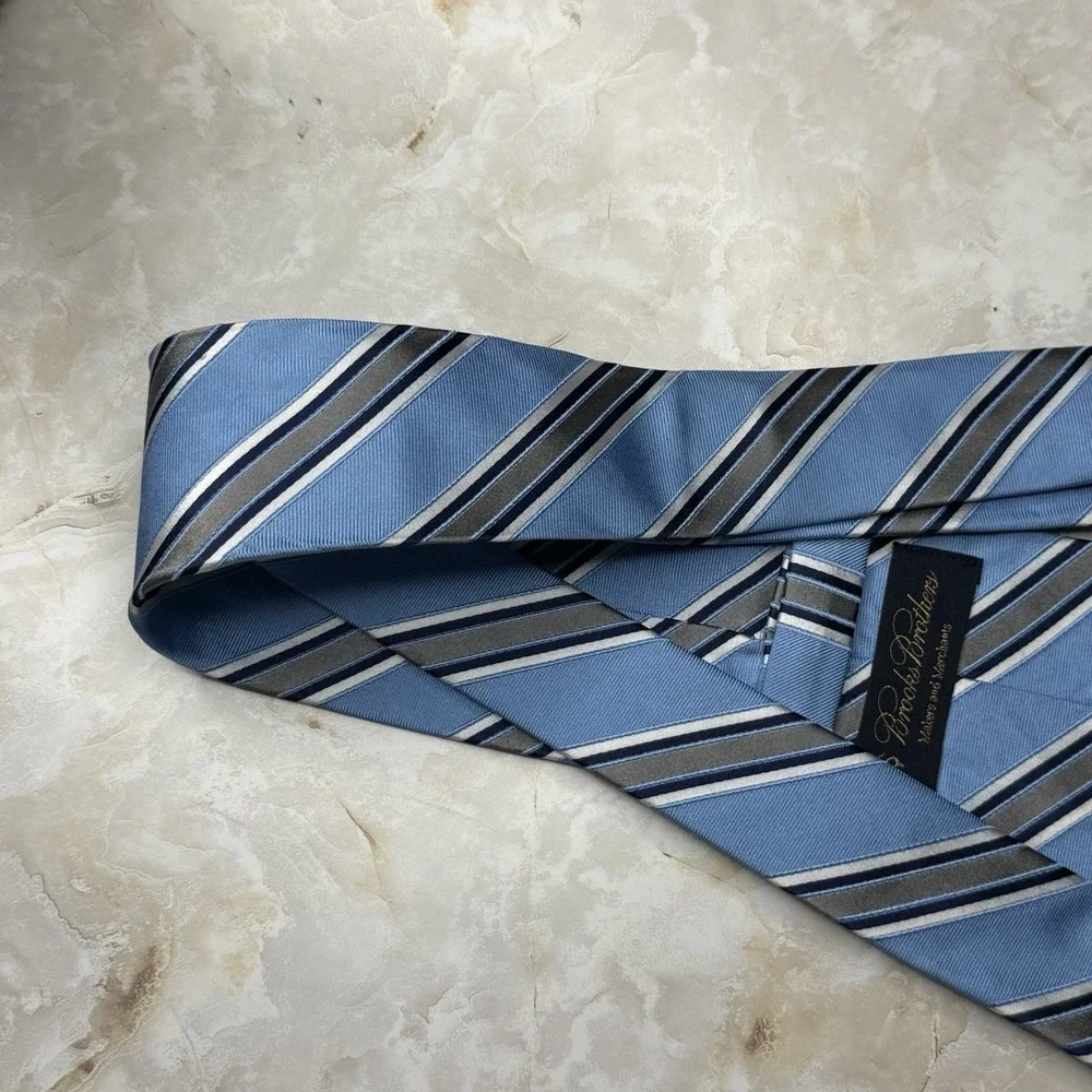 Brooks Brother Blue Diagonal Stripes Silk Tie 3 1/4